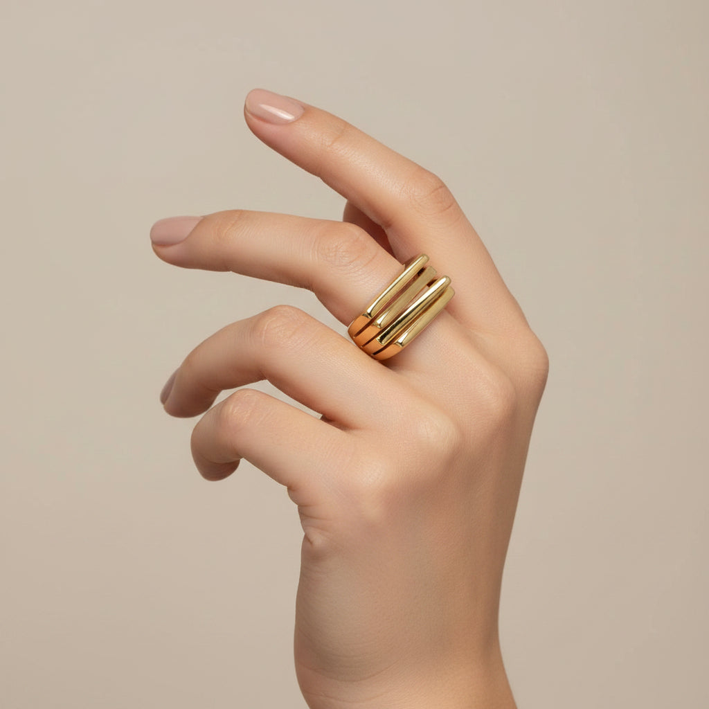 Anillo acero XL - anillo en acero con baño de oro de Amazing Joyas