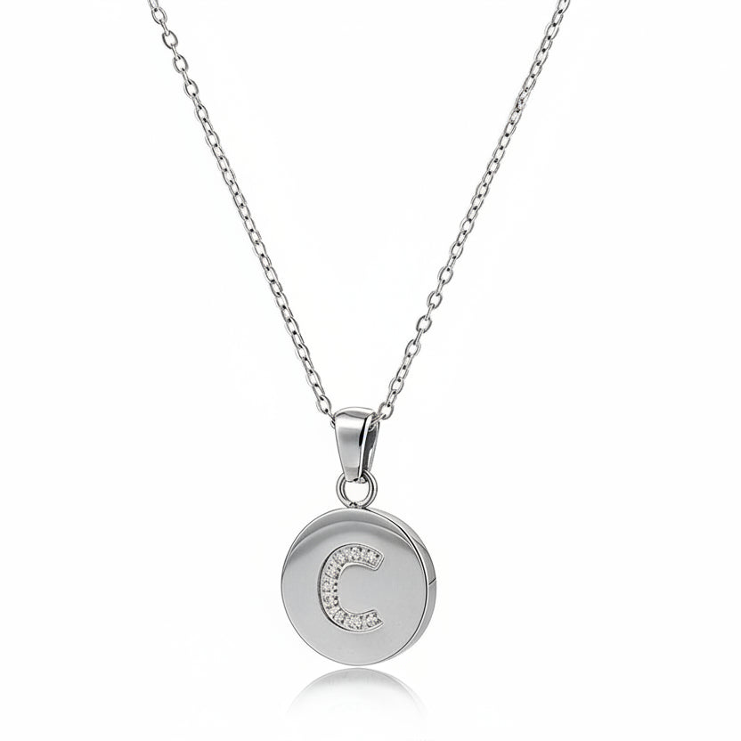 Colgante letra con circonitas