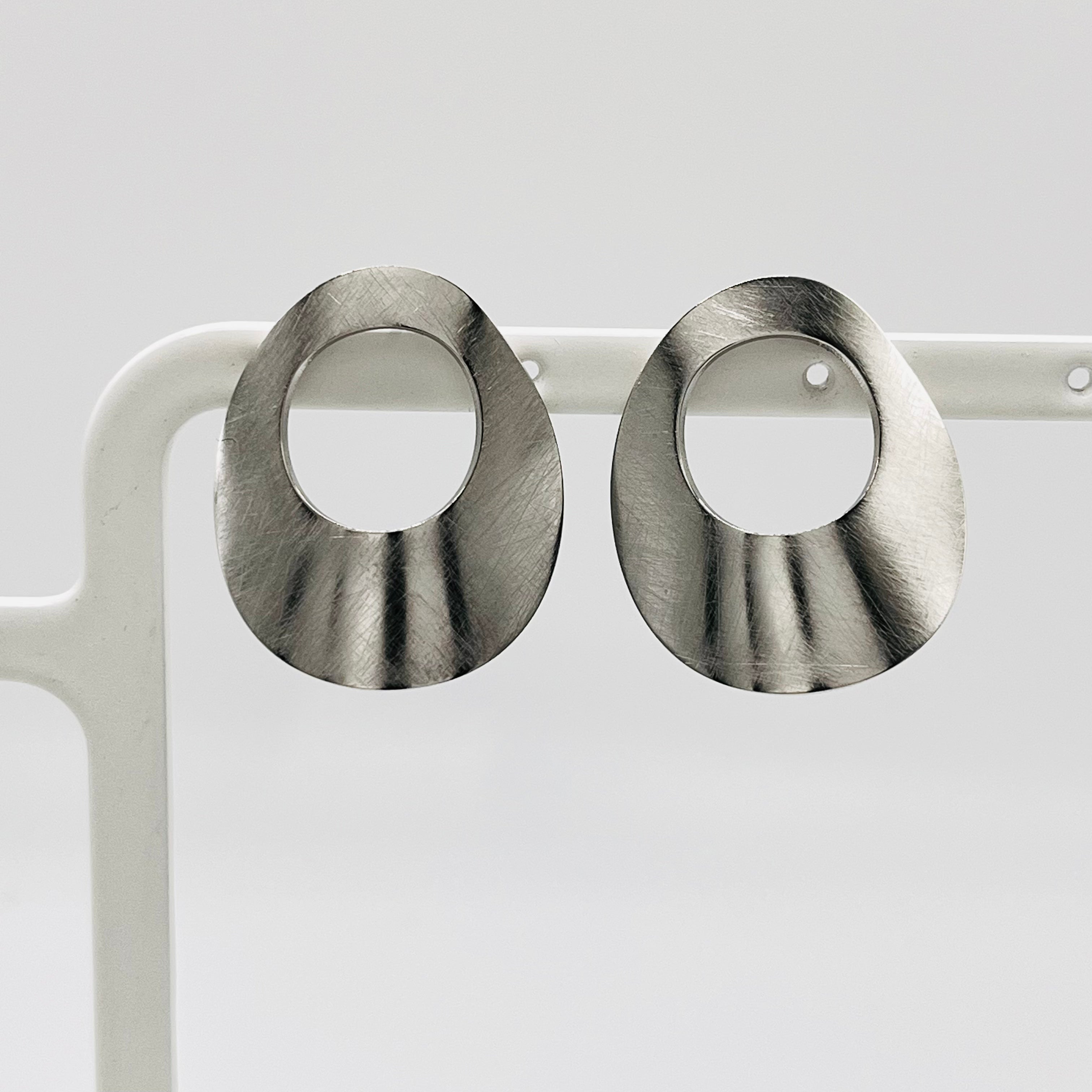 Pendientes mate oval