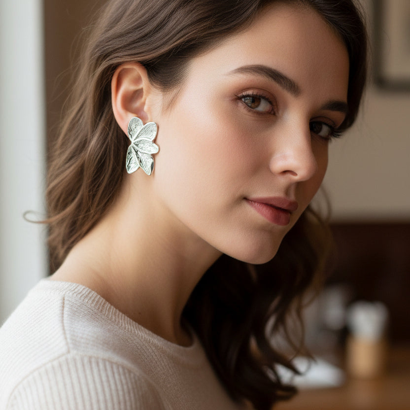 Pendientes media flor mate