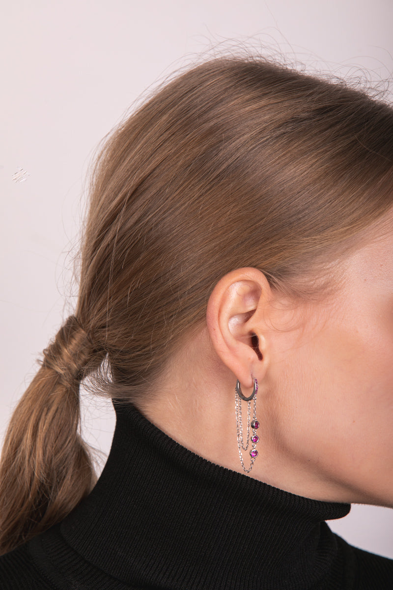 Aros con doble cadena y circos rojos
